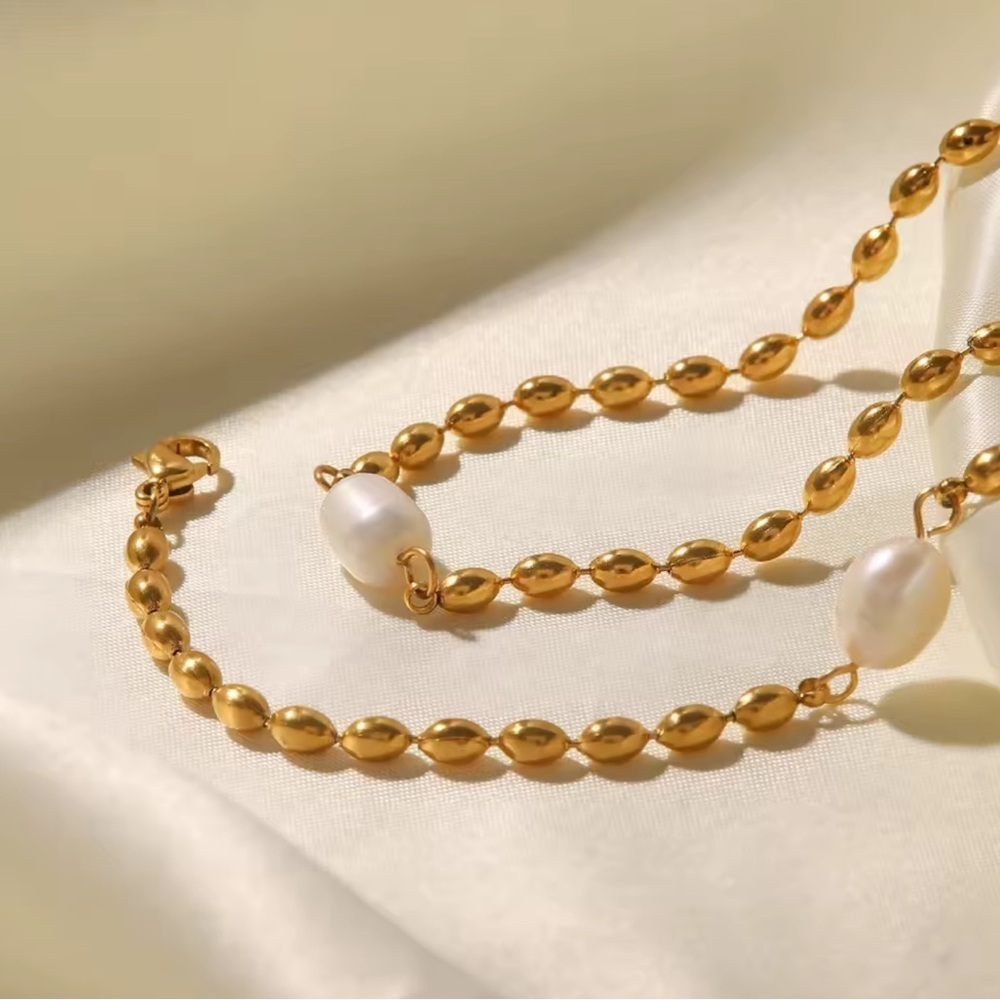 Luxury Minimal Gold & Pearl Necklace Bracelet Set